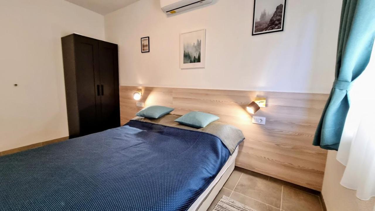 Dorijini Dvori Bed & Breakfast Baska Voda Exterior photo