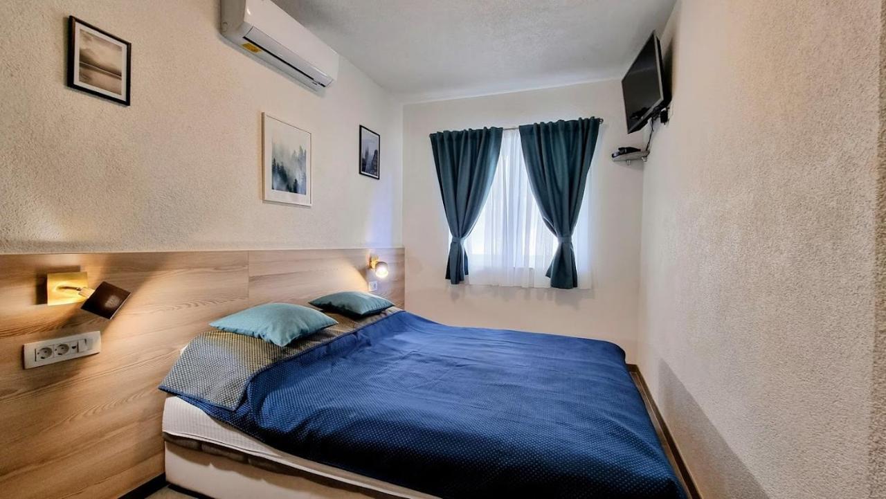 Dorijini Dvori Bed & Breakfast Baska Voda Exterior photo