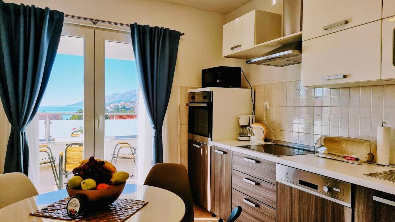Dorijini Dvori Bed & Breakfast Baska Voda Exterior photo
